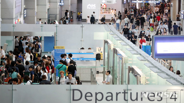 【인천공항=뉴시스】추상철 기자 =인천공항 제1여객터미널의 모습. 2019.07.28. scchoo@newsis.com