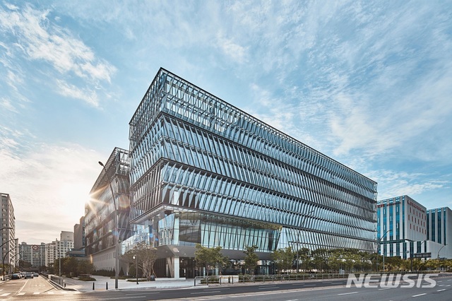 【서울=뉴시스】 더 넥센 유니버시티 건물 전경 (출처: ⓒL2 ARCHIVE) 