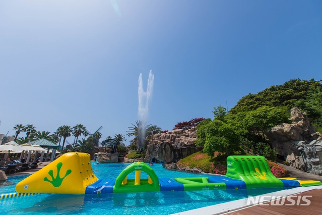 【서울=뉴시스】롯데호텔제주 '해온'의 '아쿠아 트랙'