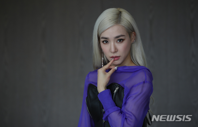 【서울=뉴시스】조수정 기자 = 가수 티파니 영 (Tiffany Young)이 30일 오후 서울 강남구 청담동에서 뉴시스와 인터뷰에 앞서 포즈를 취하고 있다. 2019.07.30. chocrystal@newsis.com