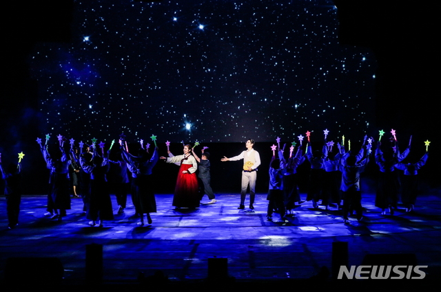 【안동=뉴시스】 김진호 기자 = 뮤지컬 '이육사-한 개의 별을 노래하자'의 공연 장면. 2019.08.10 (사진=안동시 제공) photo@newsis.com