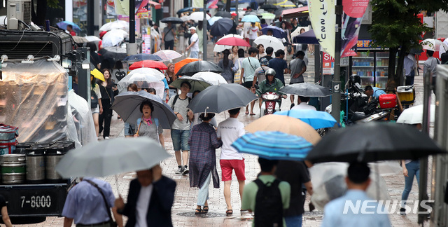 오전 맑다가 오후 흐리고 곳곳 비…밤 추워져