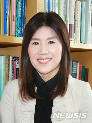 대구대 이진숙 교수, 한국형 온라인 공개강좌 우수지원인력 표창 