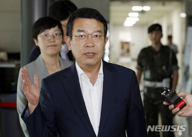 【서울=뉴시스】최동준 기자 = 김종대 정의당 수석대변인. 2019.08.19. photocdj@newsis.com