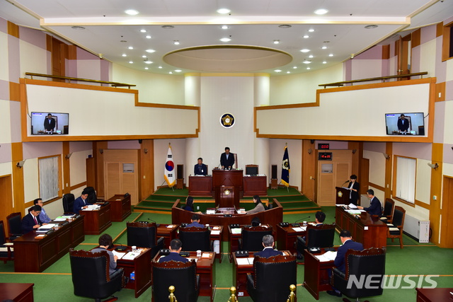 [음성=뉴시스] 인진연 기자 = 충북 음성군의회 본회의 모습. (사진=음성군의회 제공) 2020.04.28 photo@newsis.com