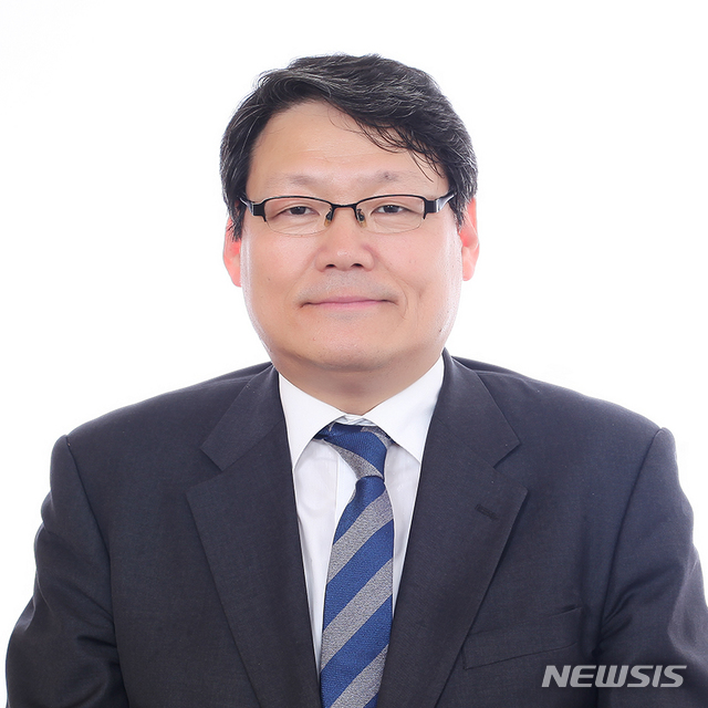 【서울=뉴시스】문재인 대통령은 23일 신임 비서관 인사를 단행하고 민정비서관에 이광철 민정비서관실 선임행정관을 임명했다. 2019.08.23. (사진=청와대 제공)&nbsp; photo@newsis.com