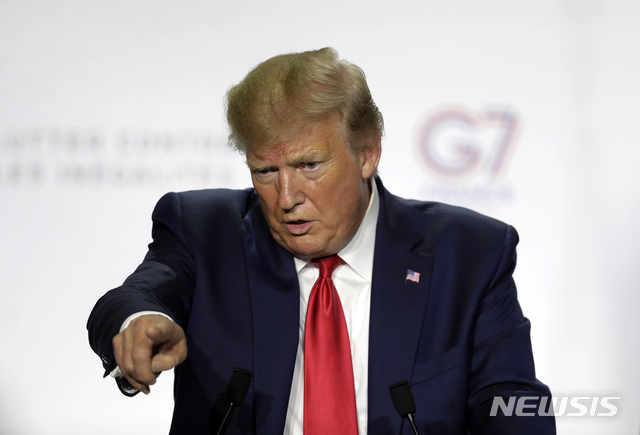 【비아리츠=AP/뉴시스】26일(현지시간) 프랑스 비아리츠에서 열린 주요 7개국(G7) 정상회의 폐막 공동 기자회견에서 도널드 트럼프 미국 대통령이 발언하고 있다. 2019.08.27. 