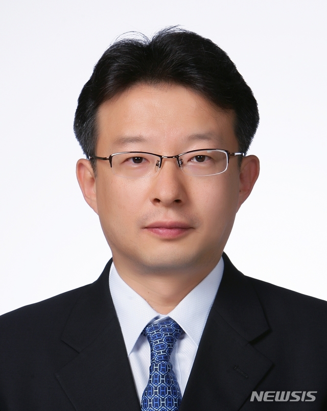 【서울=뉴시스】이규홍 사학연금 신임 CIO 내정자.