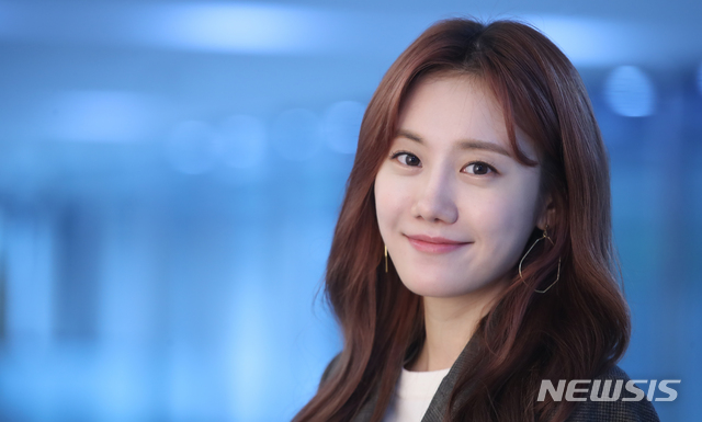 【서울=뉴시스】조수정 기자 = SBS 금토드라마 '의사요한' 배우 정민아가 10일 서울 충무로 뉴시스에서 종방인터뷰에 앞서 포즈를 취하고 있다. 2019.09.13. chocrystal@newsis.com