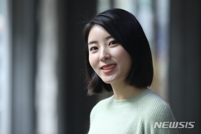 【서울=뉴시스】조수정 기자 = OCN 수목드라마 '미스터 기간제' 서윤아 역 배우 권소현(그룹 포미닛 보컬)이 10일 서울 충무로 뉴시스에서 종방인터뷰에 앞서 포즈를 취하고 있다. 2019.09. chocrystal@newsis.com