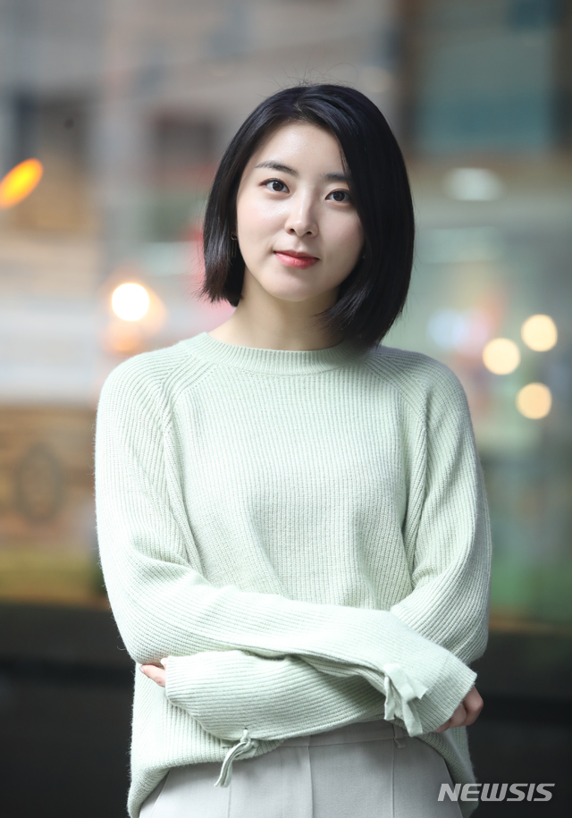 【서울=뉴시스】조수정 기자 = OCN 수목드라마 '미스터 기간제' 서윤아 역 배우 권소현(그룹 포미닛 보컬)이 10일 서울 충무로 뉴시스에서 종방인터뷰에 앞서 포즈를 취하고 있다. 2019.09. chocrystal@newsis.com