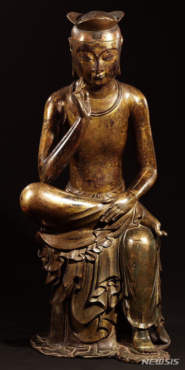 국보 제83호 금동반가사유상, 높이 93.5㎝, 국립중앙박물관 소장