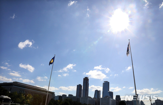 오늘 출퇴근길 선선한 환절기…일교차 10도 이상