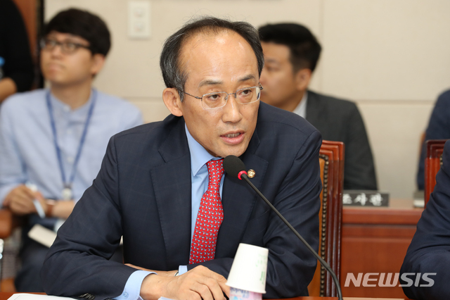 【대구=뉴시스】국회 기획재정위원회 소속 자유한국당 추경호(대구 달성군) 의원. 뉴시스DB. 2019.10.02. photo@newsis.com