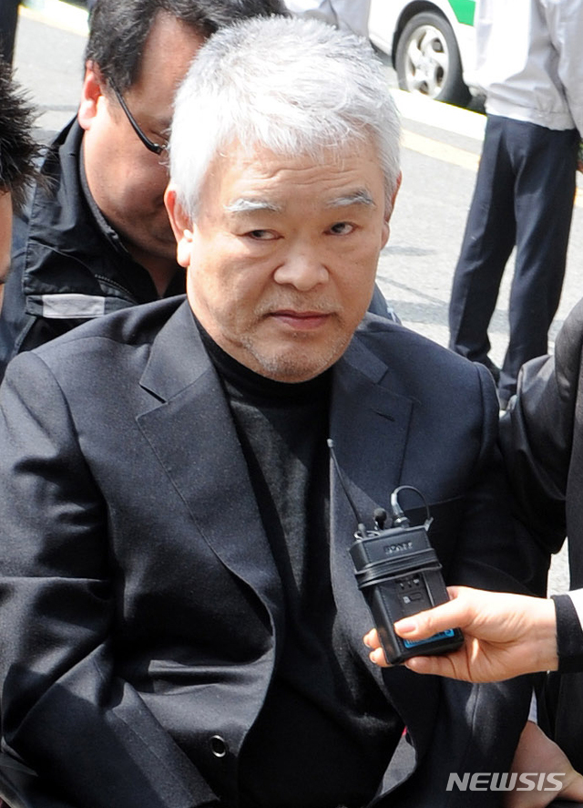 【부산=뉴시스】 부산지역 최대 폭력조직 '칠성파'의 원조 두목인 이강환씨. (사진=뉴시스 DB)photo@newsis.com 