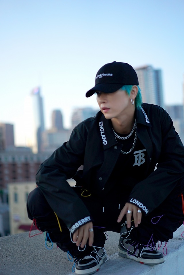 [인터뷰]'불혹' 장우혁, 상의 탈의한 이유···쉰살까지 댄스가수