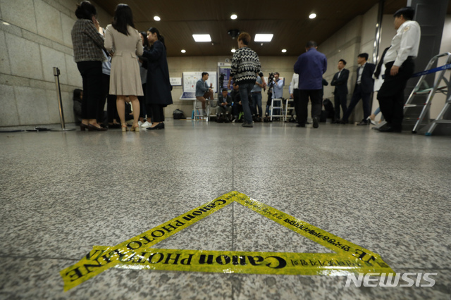 영장발부냐, 기각이냐…정경심, 오늘 운명의 구속심사