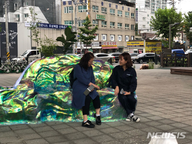 【서울=뉴시스】 동덕여자대학교 ‘부드러운 공공미술’. 2019.10.09. (사진=서울시 제공)