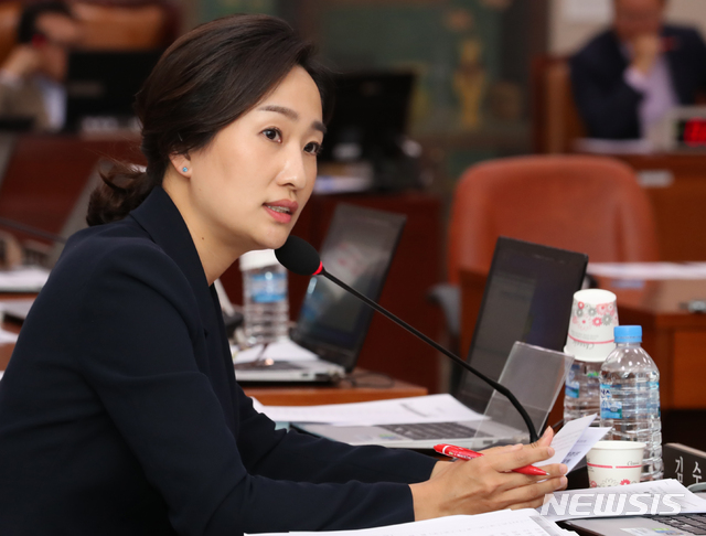 【서울=뉴시스】김명원 기자 = 바른미래당 김수민 원내대변인 2019.10.10. kmx1105@newsis.com