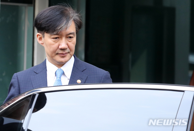 【서울=뉴시스】박주성 기자 = 지난달 14일 조국 전 법무부 장관. 2019.10.14. park7691@newsis.com