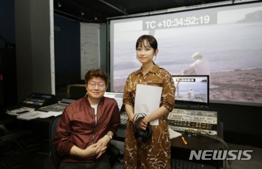 【서울=뉴시스】 신연식 감독과 배우 김슬기가 영화 '일 포스티노'(감독 마이클 래드포드)를 배리어프리 영화로 제작한다. 2019.10.15 nam_jh@newsis.com