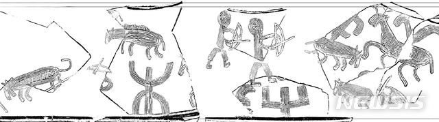 【서울=뉴시스】 이수지 기자 = 국립경주문화재연구소는 2014년부터 진행 중인 쪽샘 44호 돌무지덧널무덤 발굴조사에서 신라 행렬도가 새겨진 토기, 말 문양이 새겨진 토기, 제사와 관련된 유물 110여점을 확인했다고 16일 밝혔다. 쪽샘 44호에서 출토된 행렬도가 새겨진 토기의 수렵 그림.&nbsp; (사진=문화재청 제공) 2019.10.16. suejeeq@newsis.com 