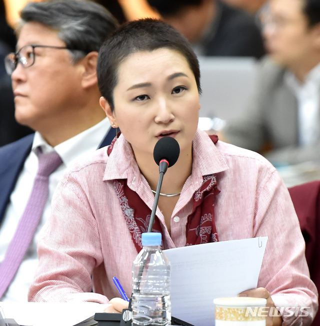 【수원=뉴시스】 김종택 기자 = 이언주 무소속 의원. 2019.10.18.semail3778@naver.com