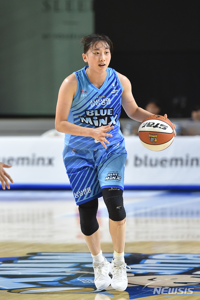 【용인=뉴시스】용인 삼성생명 이주연 (사진 = WKBL 제공)