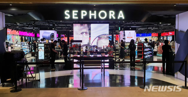 "뷰티 편집숍도 양극화?"…신세계 '시코르' 경기점도 영업종료
