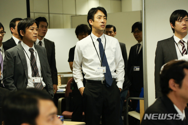 【서울=뉴시스】 남정현 기자=후쿠시마 원전사고를 재구성한 르포 영화 '태양을 덮다-후쿠시마의 기록'이 예고편을 공개했다. (사진=리즈필름 제공) 2019.10.24 nam_jh@newsis.com