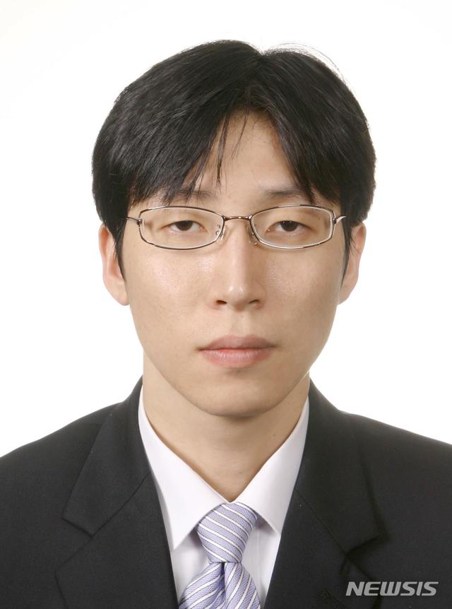 【서울=뉴시스】엄근용 건설산업연구원 부연구위원.