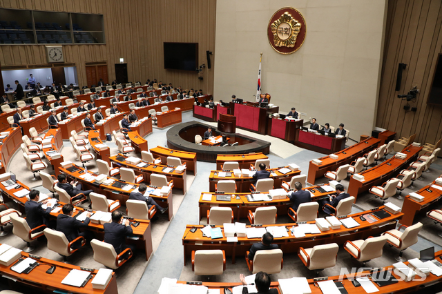 【서울=뉴시스】김명원 기자 = 국회 예산결산특별위원회 전체회의 지난 4일 오전 서울 여의도 국회 제2회의장에서 열리고 있다. 2019.11.04. kmx1105@newsis.com