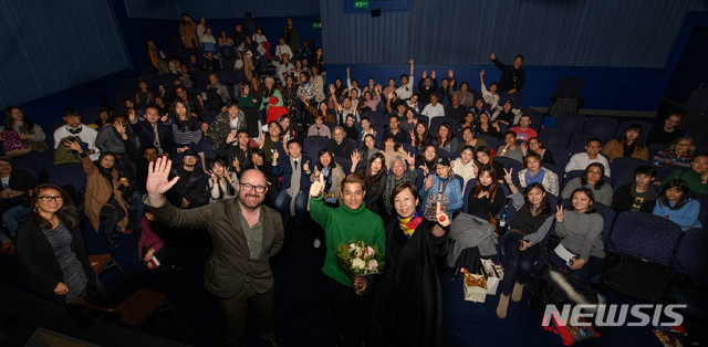 【서울=뉴시스】 남정현 기자=런던아시아영화제 폐막식 현장 (사진=런던아시아영화제 제공) 2019.11.06 nam_jh@newsis.com