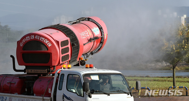 [안동=뉴시스] 경산 금호강 일대의 방역 (사진=뉴시스 DB) 2020.12.02