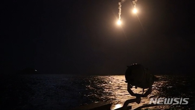 독도 소방헬기 사고 18일째, 실종자·부유물 더이상 못찾았다