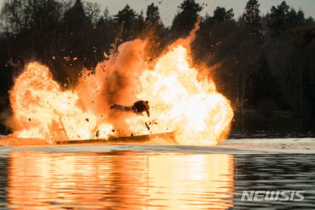 【서울=뉴시스】 영화 '앤젤 해즈 폴른' (사진=메가박스중앙플러스엠 제공) 2019.11.12 photo@newsis.com
