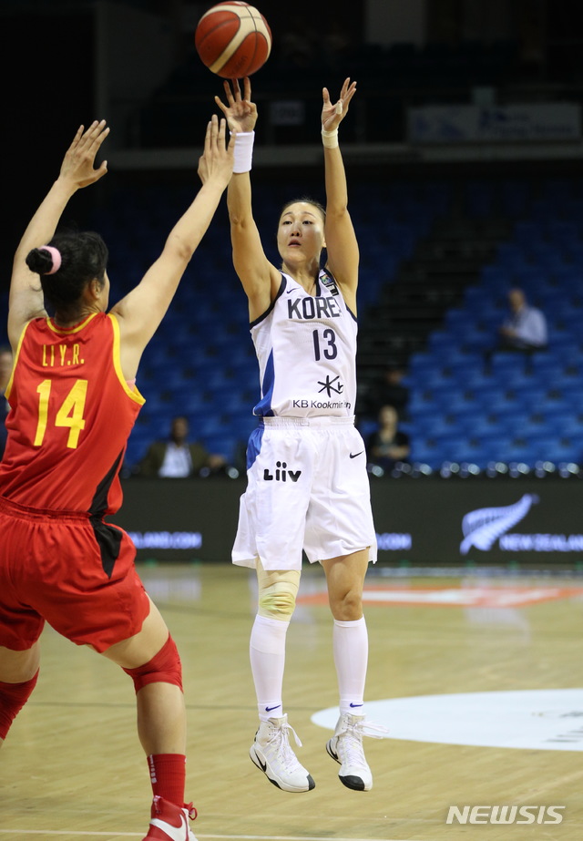 【서울=뉴시스】 한국 여자 농구 대표팀의 김정은. (사진 = 대한민국농구협회 제공)