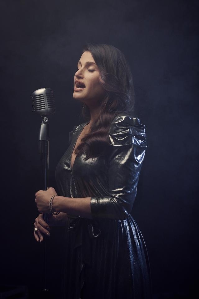 【서울=뉴시스】 이디나 멘젤. (사진 = 유니버설뮤직 제공) 2019.11.19. realpaper7@newsis.com 