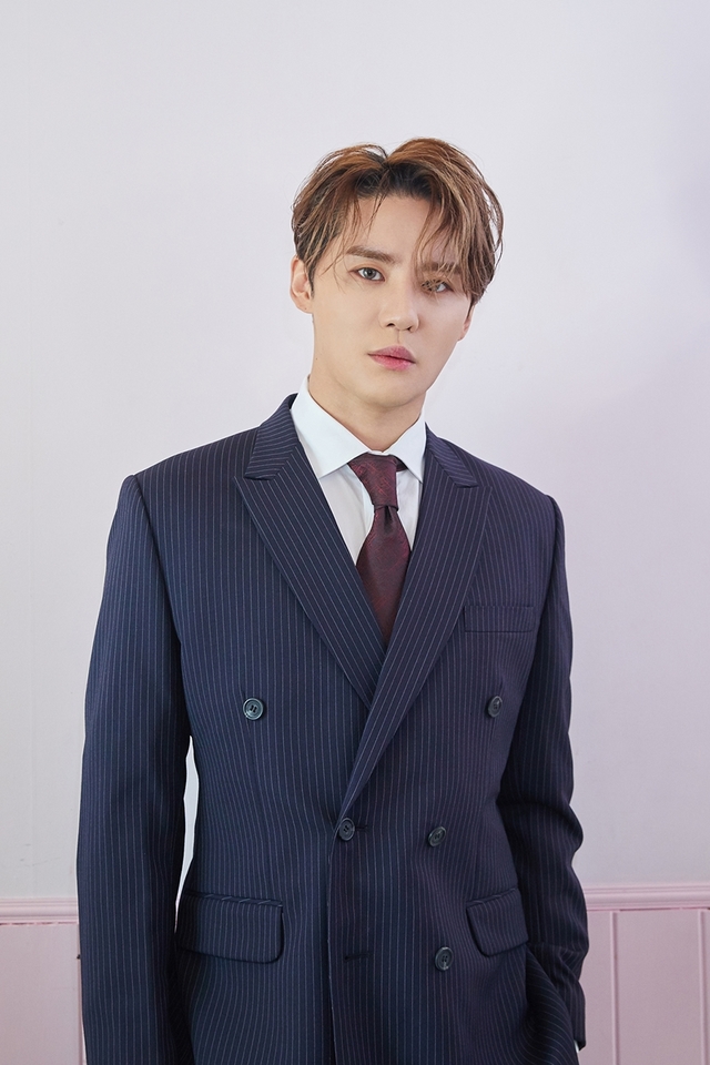 【서울=뉴시스】 김준수. (사진 = 씨제스 엔터테인먼트 제공) 2019.11.20. realpaper7@newsis.com 