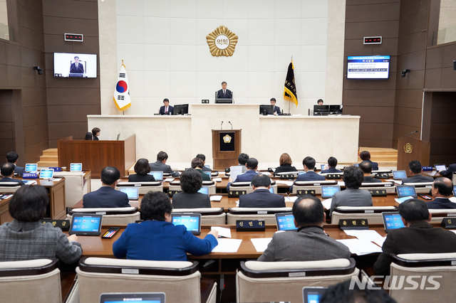  용인시의회 제238회 정례회가 21일 개회됐다.