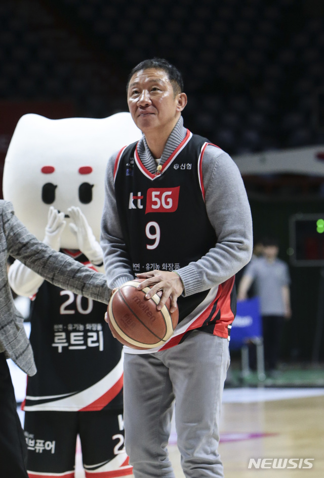 [서울=뉴시스]허재 (사진 = KBL 제공)