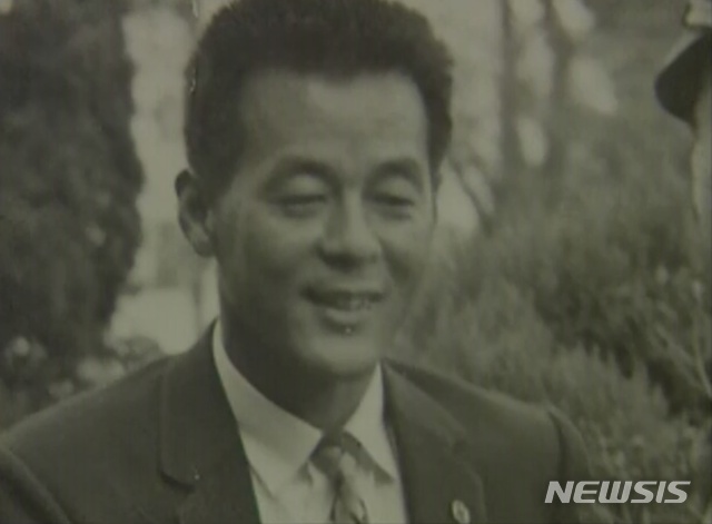 [서울=뉴시스] '여성일기'를 연출한 홍성기 감독 (사진=한국영상자료원 제공) 2019.11.28 photo@newsis.com