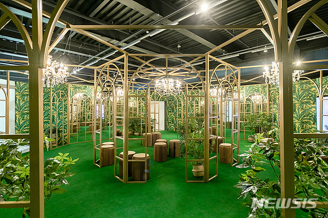 [서울=뉴시스] 뮤지엄 오브 컬러_테마존_시인의 정원