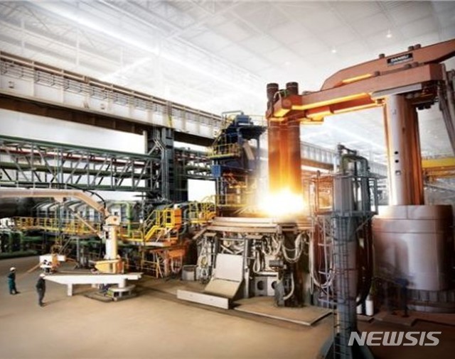 [서울=뉴시스] KG동부제철 전기로. (사진=회사 제공)