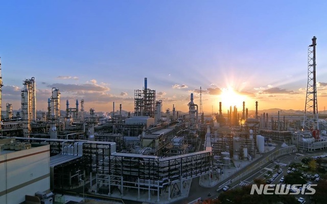 정유업계, 1분기 적자 2조5000억 넘을 듯…역대 최악