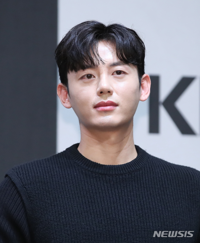 [서울=뉴시스]조수정 기자 = KBS 2TV 수목미니시리즈 '99억의 여자' 배우 이지훈. 2019.12.03. chocrystal@newsis.com