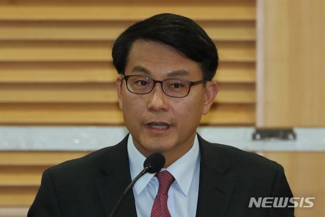 [서울=뉴시스] 자유한국당 소속 윤상현 국회 외교통일위원장. 2019.12.05. photo@newsis.com