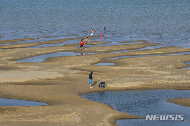 [나콘파놈=AP/뉴시스] 태국 북동부 지역의 메콩강 모습. 2019.12.05.