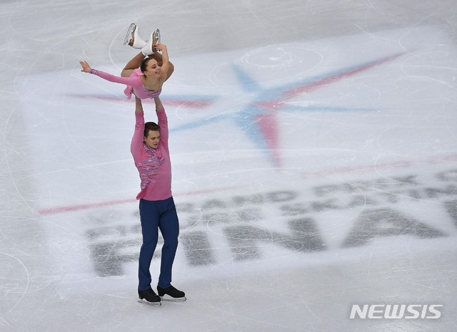 [토리노=AP/뉴시스] 2019~2020시즌 국제빙상경기연맹(ISU) 피겨 그랑프리 파이널 경기 장면. 2019.12.05