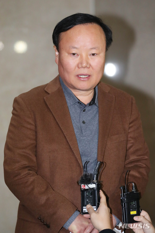 [서울=뉴시스] 장세영 기자 = 자유한국당 김재원 신임 정책위 의장.&nbsp; 2019.12.08. photothink@newsis.com